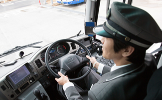 運転士採用